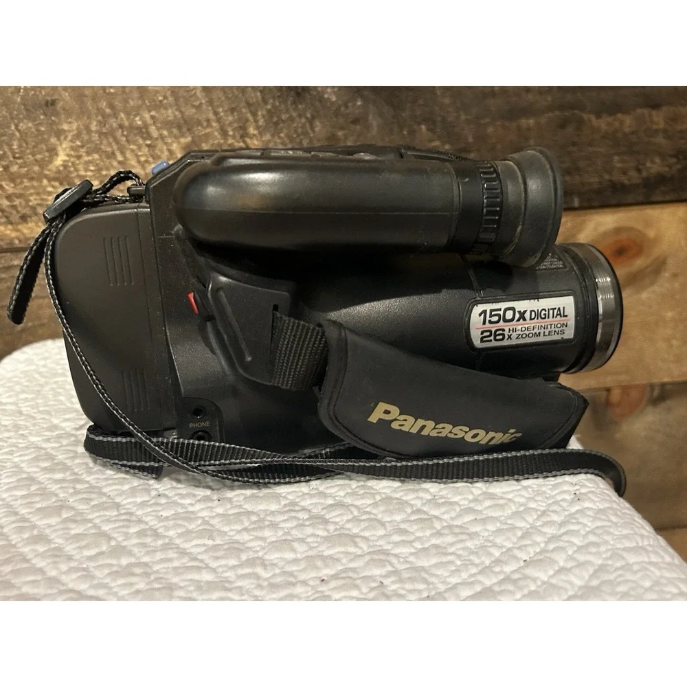 Panasonic Palmcorder VHS C Camcorder PV-L559 For Parts